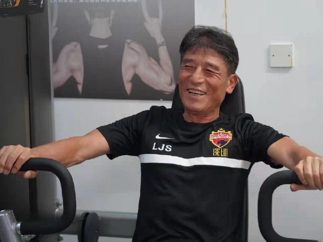 “但我永远不会忘记我在老特拉福德对阵皇家贝蒂斯时的进球。